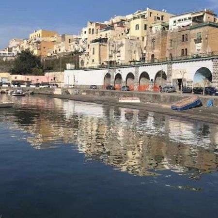 Apartamento Rosy Monolocale Nel Centro Storico Di Torre Annunziata Di Fronte Scavi Oplonti Exterior foto