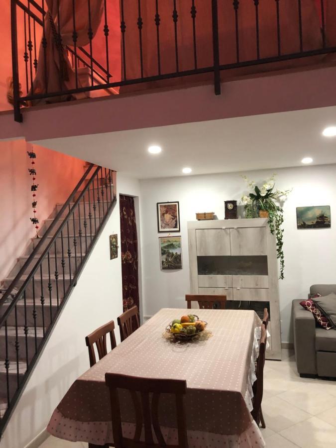 Apartamento Rosy Monolocale Nel Centro Storico Di Torre Annunziata Di Fronte Scavi Oplonti Exterior foto